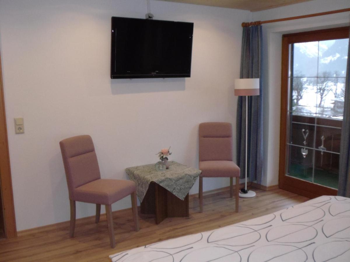 Haus Monika Apartment Nesselwängle Екстериор снимка